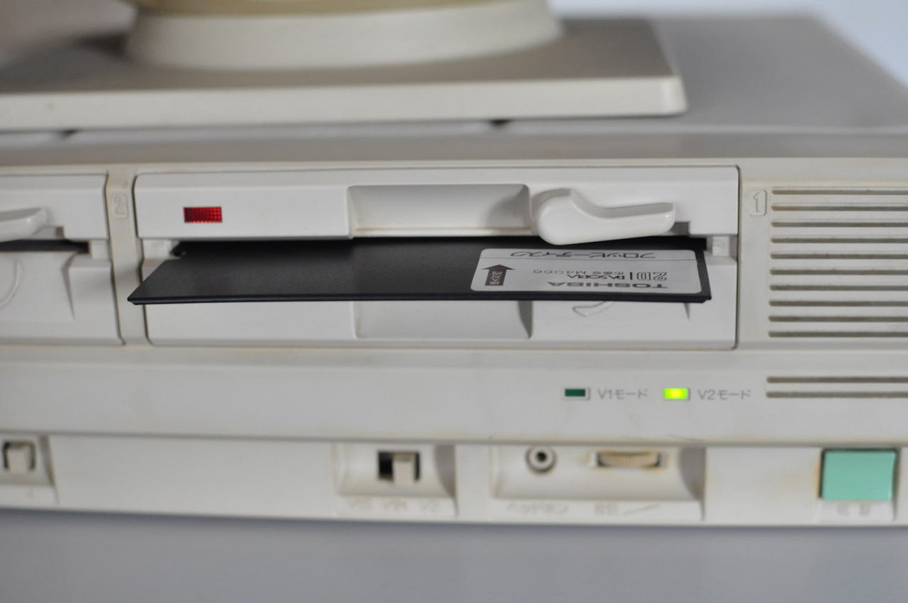 PC-8801FAのディスクアクセスランプ