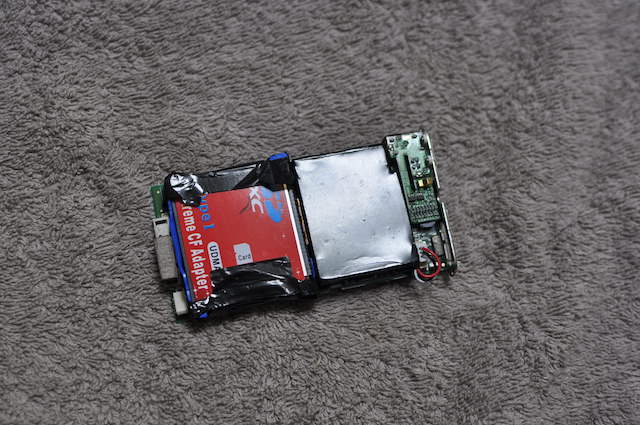 iPodMiniのストレージと充電池を交換し、組み戻すまえの状態