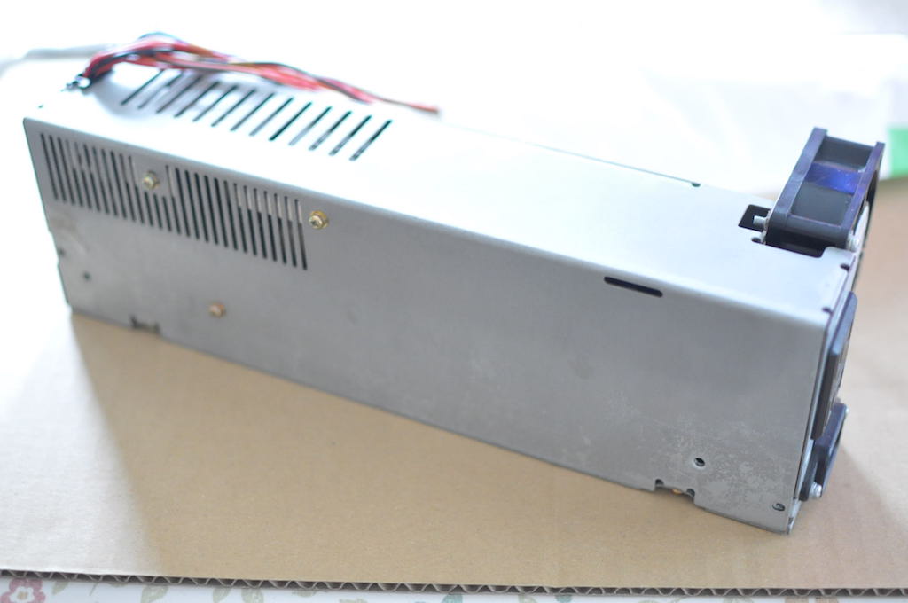 PC-8801FHの電源ボックス