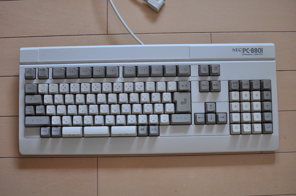PC-88のキーボード・組み立て完了