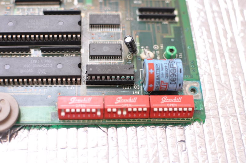 PC-98DOメイン基板の充電池